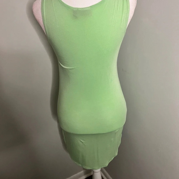 Logo by Lori Goldstein 2 top bundle - Picture 4 of 7